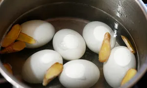 Ăn trứng hàng ngày có khiến mỡ máu cao?