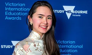 Cô gái Việt giành giải sinh viên quốc tế xuất sắc ở Australia